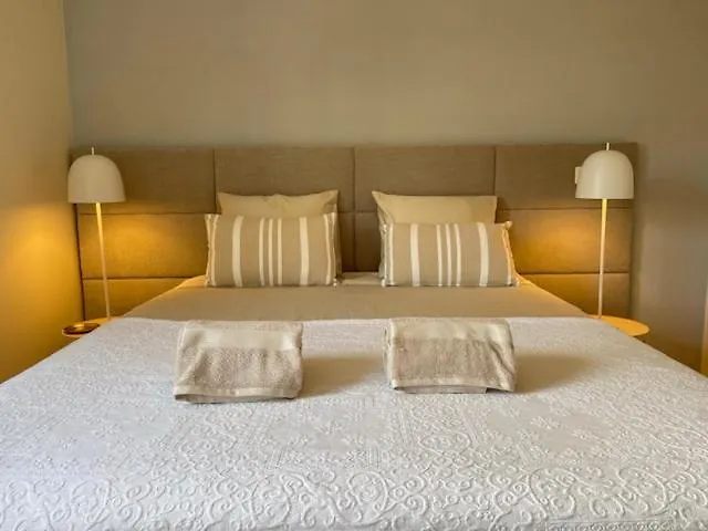Apartment Besthomestay- Lisbon- Garden, Pool & Garage