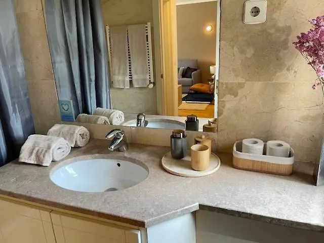 Apartment Besthomestay- Lisbon- Garden, Pool & Garage Portugal